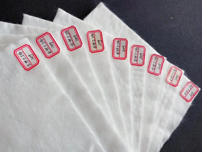 聚酯長絲針刺無紡土工布