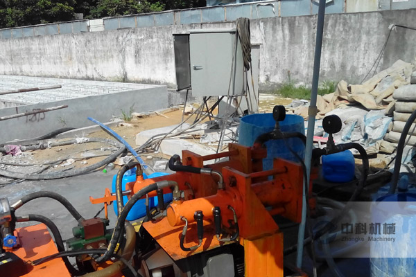 中鐵一局廣州注漿機（jī）施工現場-0