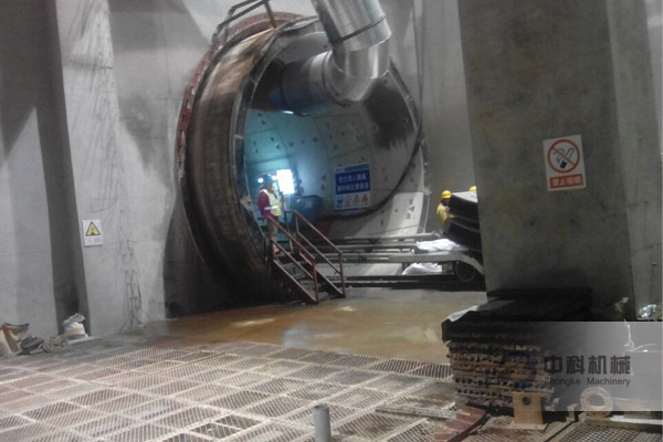 武漢東湖高新（xīn）區地（dì）鐵雙液注漿機施（shī）工現場-1