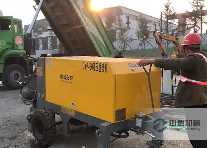 中鐵十（shí）一局洛陽地鐵液壓濕噴機施（shī）工現場-0