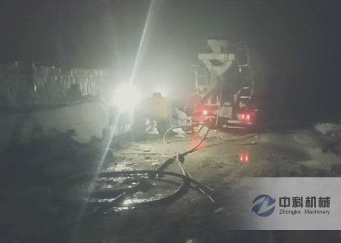 中鐵十九局牡佳客專液壓濕噴機施工現場