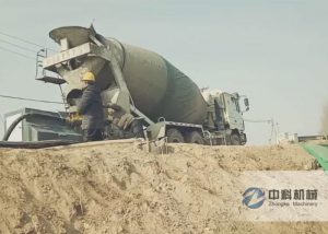 中交（jiāo）二航局ZK700型混凝土濕噴機施工現場