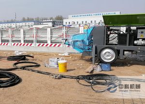 中鐵十二局液壓（yā）濕噴機施工現場