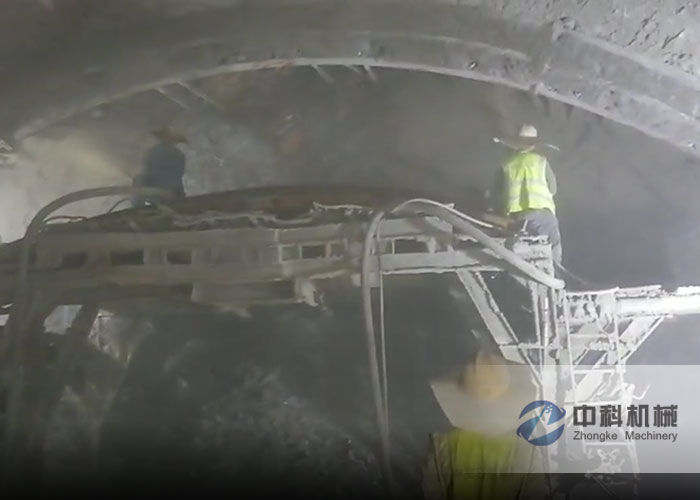 中交三航局（jú）雙噴液壓濕噴機施工現場-2