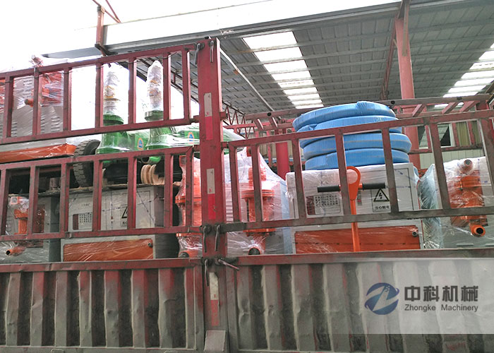 南（nán）京雙液注漿機、單（dān）缸砂（shā）漿泵發貨現場