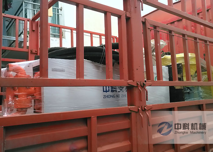 南寧雙液注漿機、PZ-6噴漿機發貨現（xiàn）場