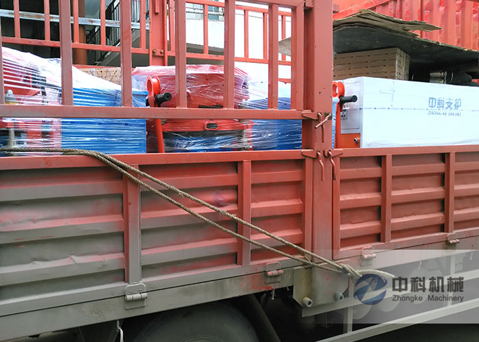 西安雙液注漿機、PZ-6噴漿機發貨現場