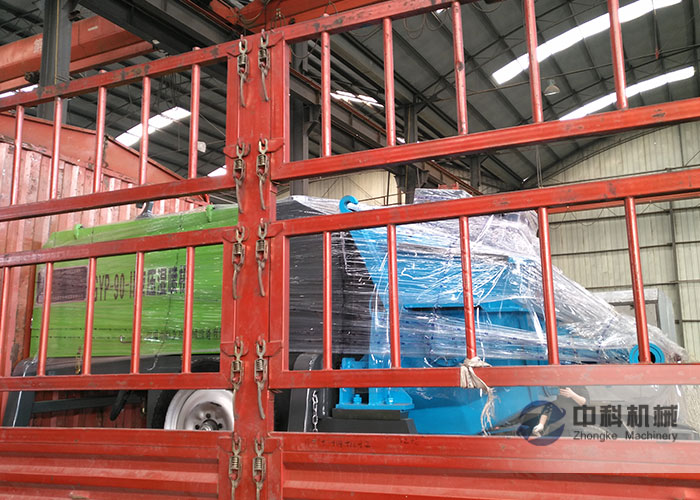 中鐵十二局液（yè）壓混凝土濕噴機發貨現場-0