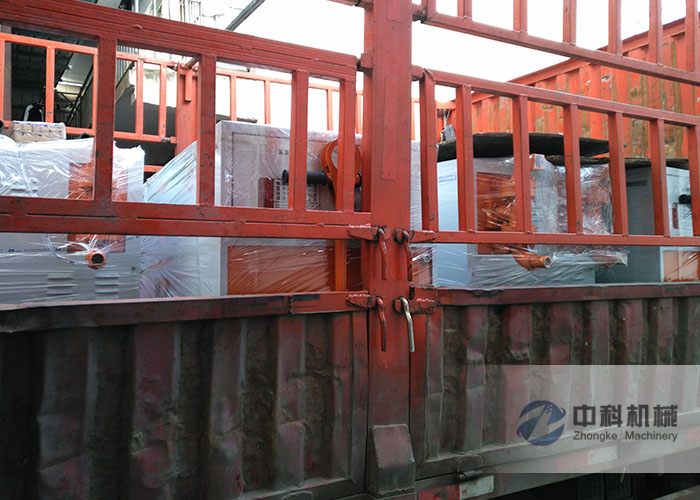 中（zhōng）鐵二局ZKSY90-125雙液注漿（jiāng）機發貨現場