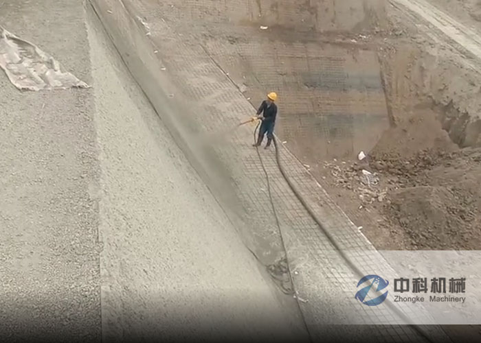 護坡混凝土濕噴機施（shī）工（gōng）視頻