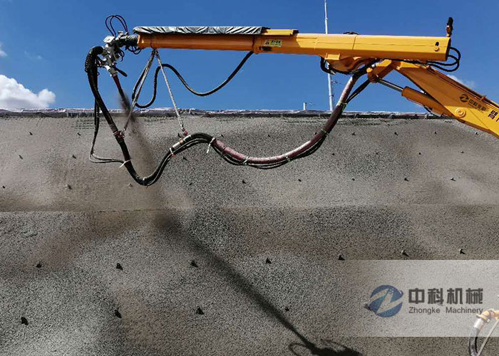 中交一公局混凝（níng）土濕噴台車施工現場（2）-2