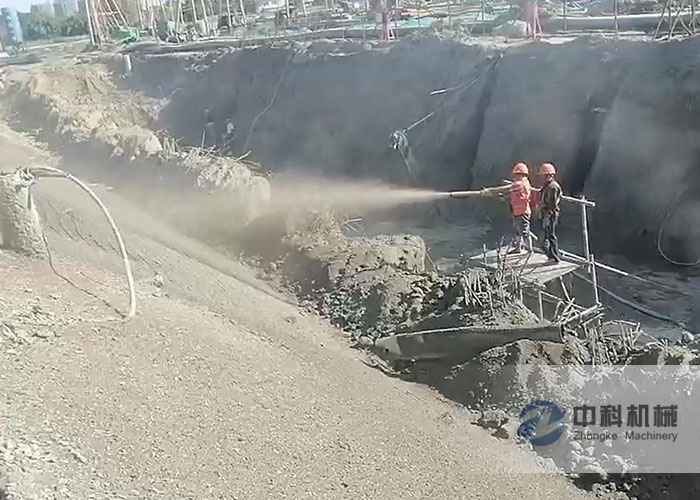 小型液壓泵送式（shì）混凝土（tǔ）濕噴機施工視頻