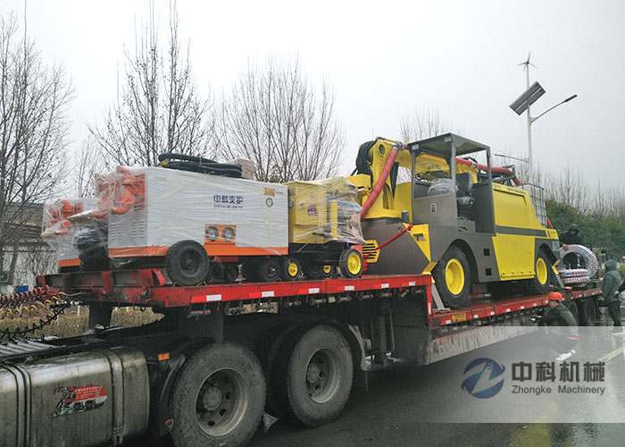 混凝土濕噴（pēn）台車、PZ-6噴漿機、雙液注漿（jiāng）機發貨現場-2