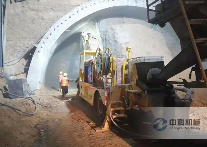 中交一（yī）公（gōng）局工程混凝土濕噴（pēn）台車施工現場（chǎng）（2）-1