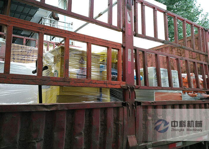 重慶雙液注漿機、PZ係（xì）列（liè）混凝土噴漿機發貨現場-0