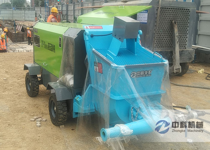 小型液壓混凝土濕噴機施工現場-0