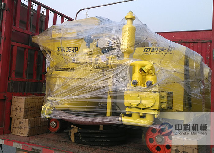 中鐵十一局拱頂帶模注漿一體機發貨現場-0