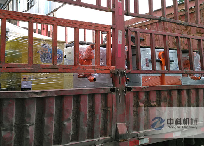 柳州雙液注漿機、PZ-6混凝土噴漿機（jī）發（fā）貨現場-0