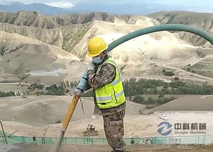 液壓（yā）混凝土濕噴機施工（gōng）視頻