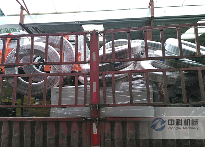 南京雙液注漿機、水泥砂漿（jiāng）注漿機、PZ-6噴漿機及噴漿機配件發貨現場-0