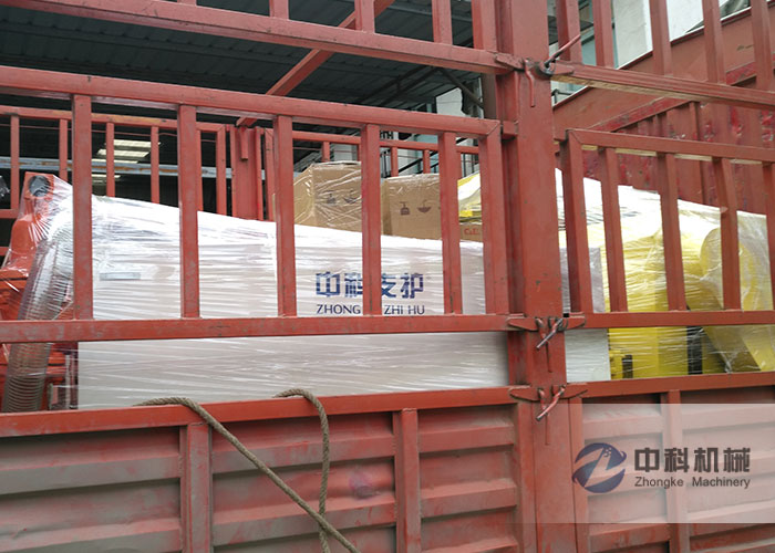 福州拱頂帶模注漿一體機、雙（shuāng）缸液壓砂漿（jiāng）泵發貨現場-0