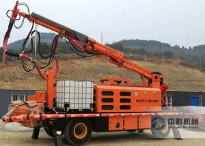 工程底盤濕噴台車施工現場