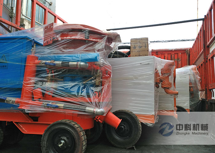 廈門液壓注（zhù）漿機、PZ-6噴（pēn）漿機發貨現場-0