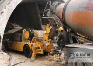 隧道用工程底盤混凝土濕噴台車施工視頻