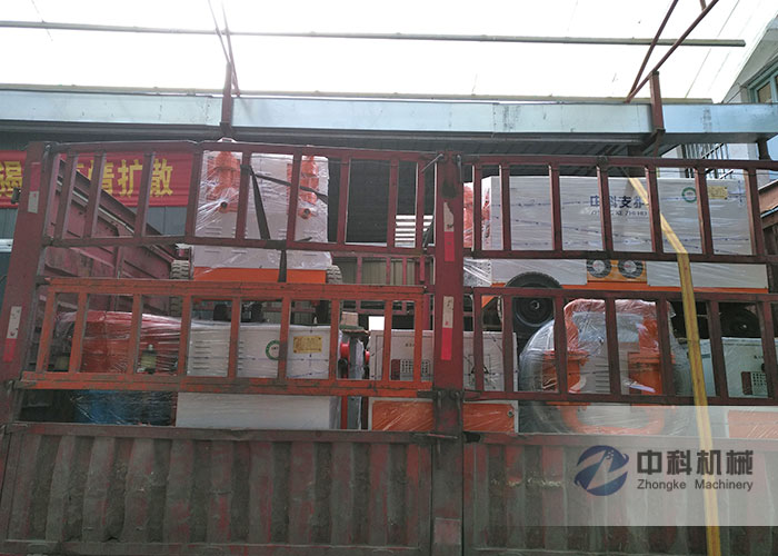 濟南雙液注漿機、水泥砂漿注漿（jiāng）機、PZ-7噴漿機（jī）發（fā）貨現場-0