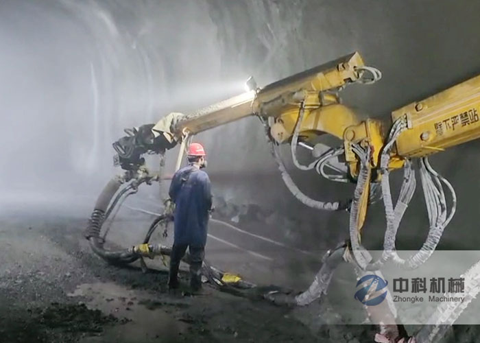 隧(suì)道混凝土濕噴台車施工視頻