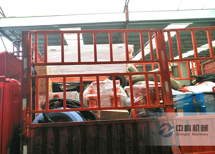 南（nán）寧雙液注漿機、雙缸液壓砂漿泵、PZ-6噴漿機發（fā）貨現場-0