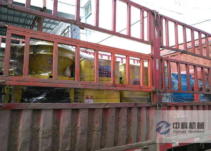 武漢PZ-6混凝土噴漿機（jī）及噴漿機配件發貨現場-0