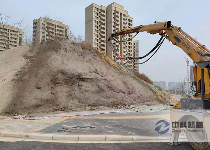 3016工程底（dǐ）盤混凝土濕（shī）噴台車施工現場-2