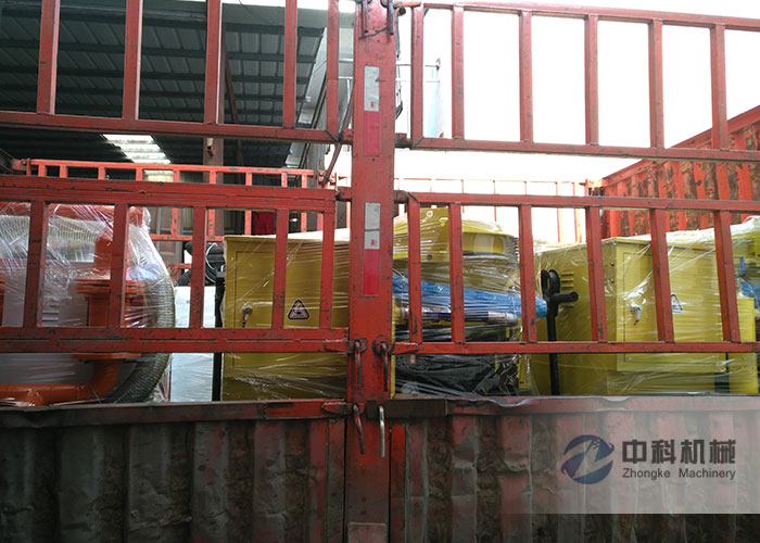 蘭州水泥（ní）砂漿注漿機、PZ-6混凝土噴漿機（jī）發貨現場（chǎng）