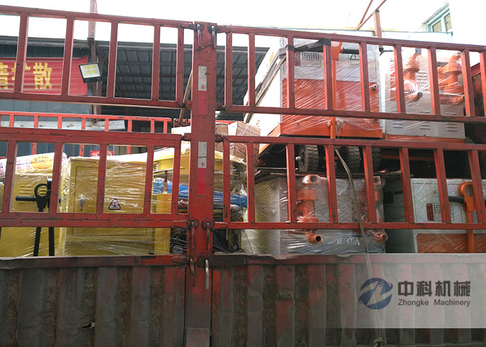 福（fú）州雙液注漿機、PZ-6混凝土噴（pēn）漿機發貨現場