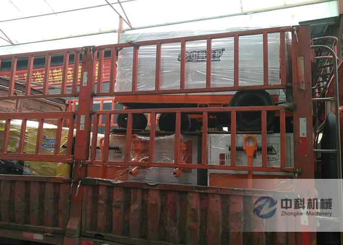 蘭州雙液注漿機、水泥砂（shā）漿注漿機、PZ-6混（hún）凝土（tǔ）噴（pēn）漿機（jī）發貨現場（chǎng）