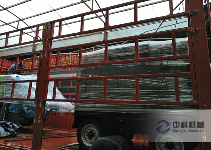 90液壓濕噴機（jī）、空壓機發（fā）貨現場