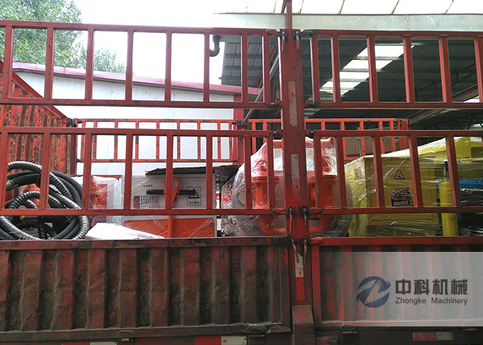 沈陽雙液注漿機、水泥砂漿注（zhù）漿機、PZ-6噴漿（jiāng）機發貨（huò）現場